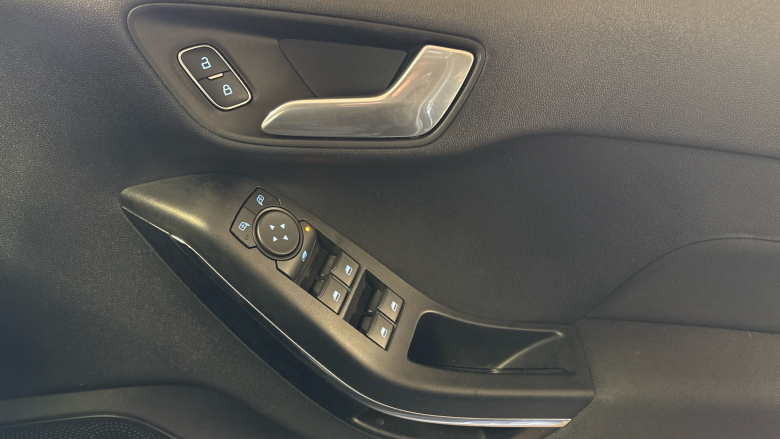 Ford Fiesta 1.0 EcoBoost Titanium 5dr Petrol Hatchback